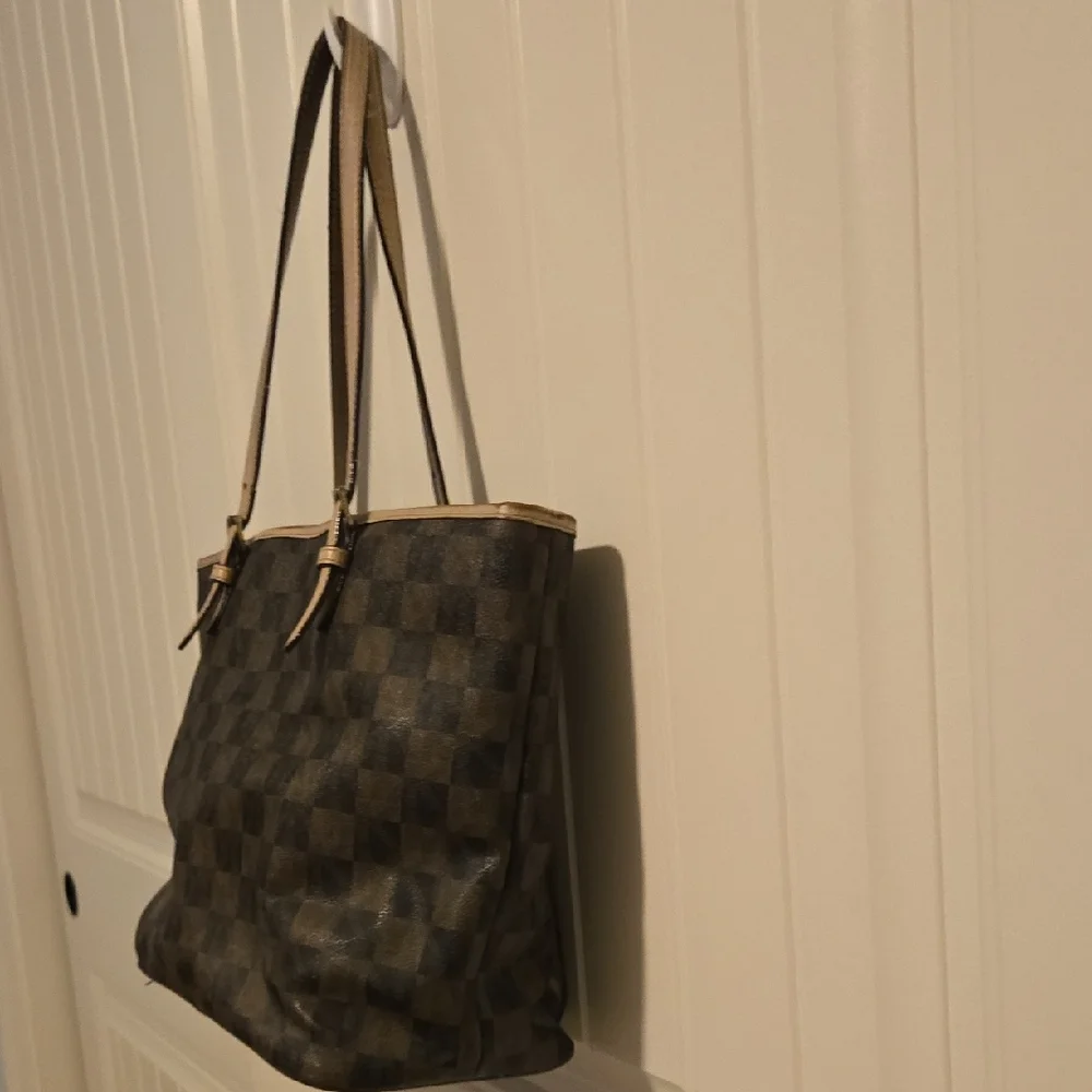 Michael Kors Checkered Tote - Black and Tan - Picture 5 of 16